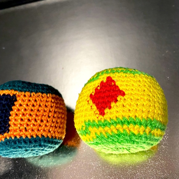 HACKY SACK BALL VINTAGE HANDMADE WOVEN GUATEMALAN STRESS BALLS BUNDLE OF 2 - Picture 3 of 5